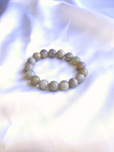 Charger l'image dans la galerie, BRACELET LABRADORITE 10mm Protection / Réconfort