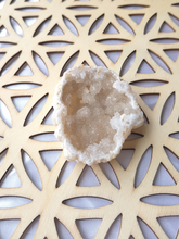 Charger l'image dans la galerie, Géode Cristal de Roche (Rechargement)