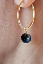 Charger l'image dans la galerie, Boucles d'oreilles Chloé LARVIKITE- Protection / Régénération