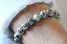 Charger l'image dans la galerie, BRACELET JASPE DALMATIEN - Protection / Bonheur