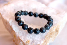 Charger l'image dans la galerie, Bracelet Larvikite – Intuition Protection Spirituelle sur geode