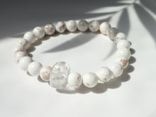Charger l'image dans la galerie, Bracelet Magnésite et Cristal de Roche - Lithothérapie, Apaisement et Harmonie