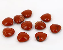Charger l'image dans la galerie, Cœur en Jaspe Rouge – Pierre de Force et de Stabilité