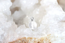 Charger l'image dans la galerie, PENDENTIF QUARTZ CRISTAL DE ROCHE - Équilibre / Harmonie