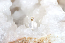 Charger l'image dans la galerie, PENDENTIF QUARTZ CRISTAL DE ROCHE - Équilibre / Harmonie