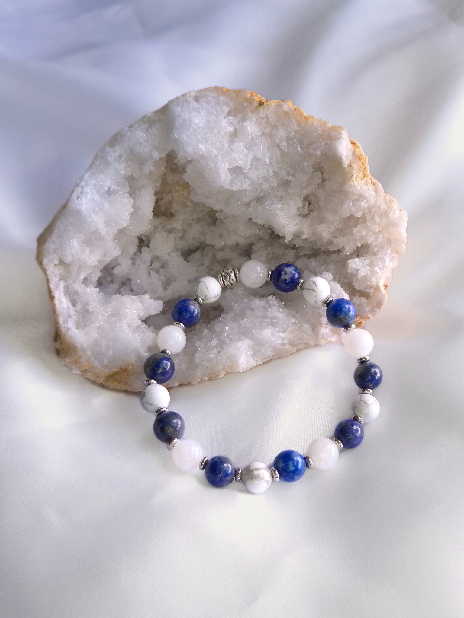 Bracelet En Pierres Naturelles Lapis-lazuli Et Howlite - Bien-être, Méditation, Perte De Poids