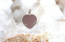 Charger l&#39;image dans la galerie, Pendentif en Quartz Rose – Collection Coeur
