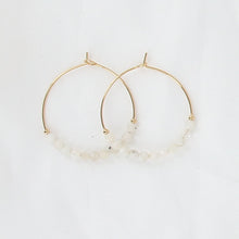 Charger l'image dans la galerie, Boucles d'oreilles Mila Pierre de Lune – vue 2

