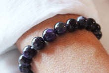 Charger l&#39;image dans la galerie, Bracelet Amethyste Serenite equilibre Spirituel porter
