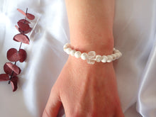 Charger l&#39;image dans la galerie, Bracelet Magnésite et Cristal de Roche - Lithothérapie, Apaisement et Harmonie 
