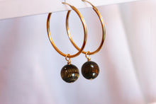 Charger l'image dans la galerie, Boucles d'oreilles Chloé Oeil de Tigre – protection et réconfort – Mademoiselle Moana
