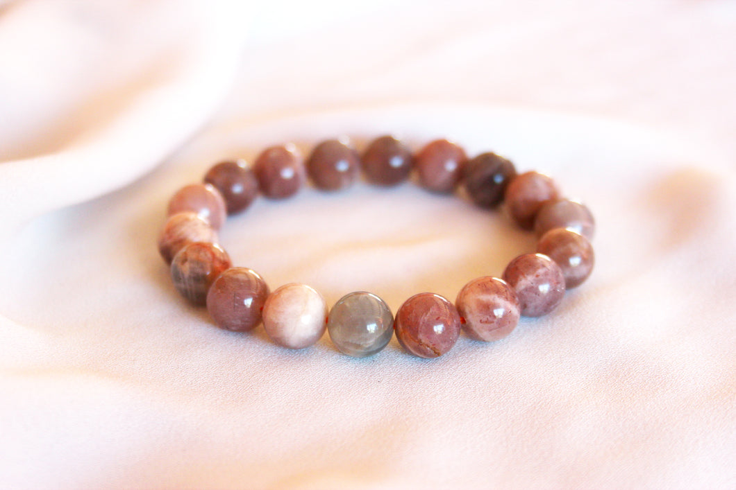 bracelet en pierre de soleil pour chance et force vitale