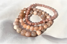 Charger l&#39;image dans la galerie, bracelet en pierre de soleil pour chance et force vitale 6mm 8mm 10mm
